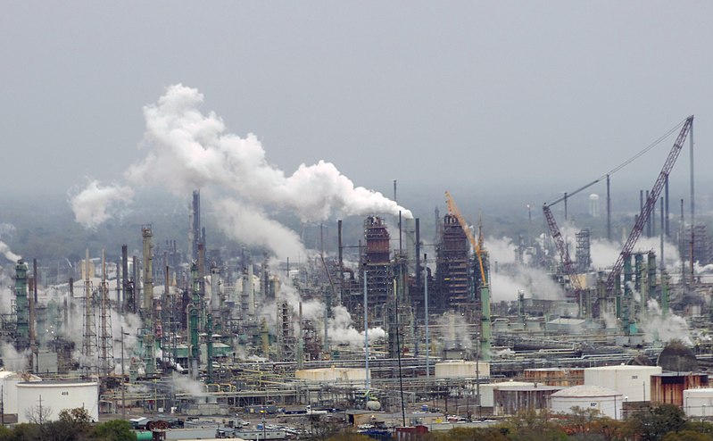 A landscape shot of the ExxonMobil oil refinery in Baton Rouge, Louisiana, taken by WClarke. Retrieved from Wikimedia Commons.  
