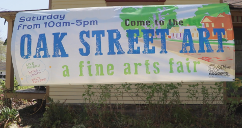 Oak Street Art Fair advertisement banner. 
Photo Credits: Beth Davis