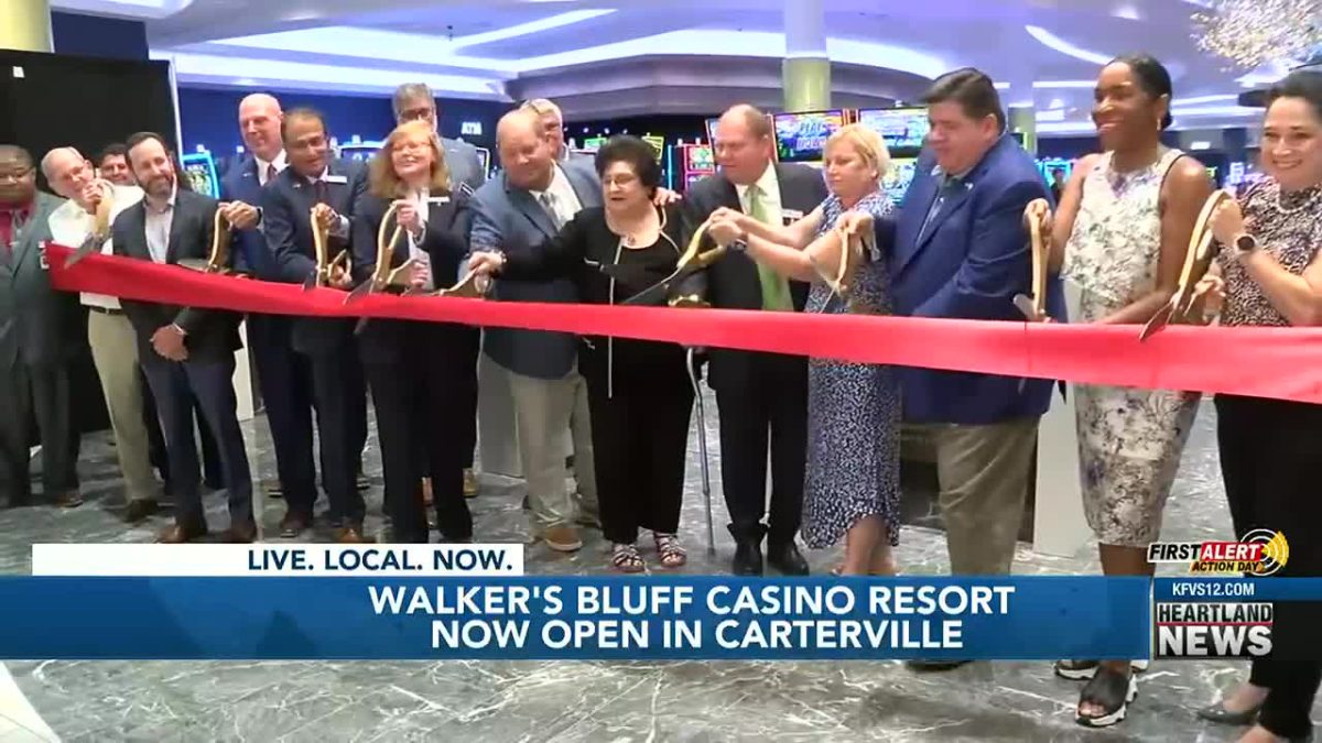 Photo from KFVS, shows Governor Pritzker at the opening of Walkers Bluff Casino.
