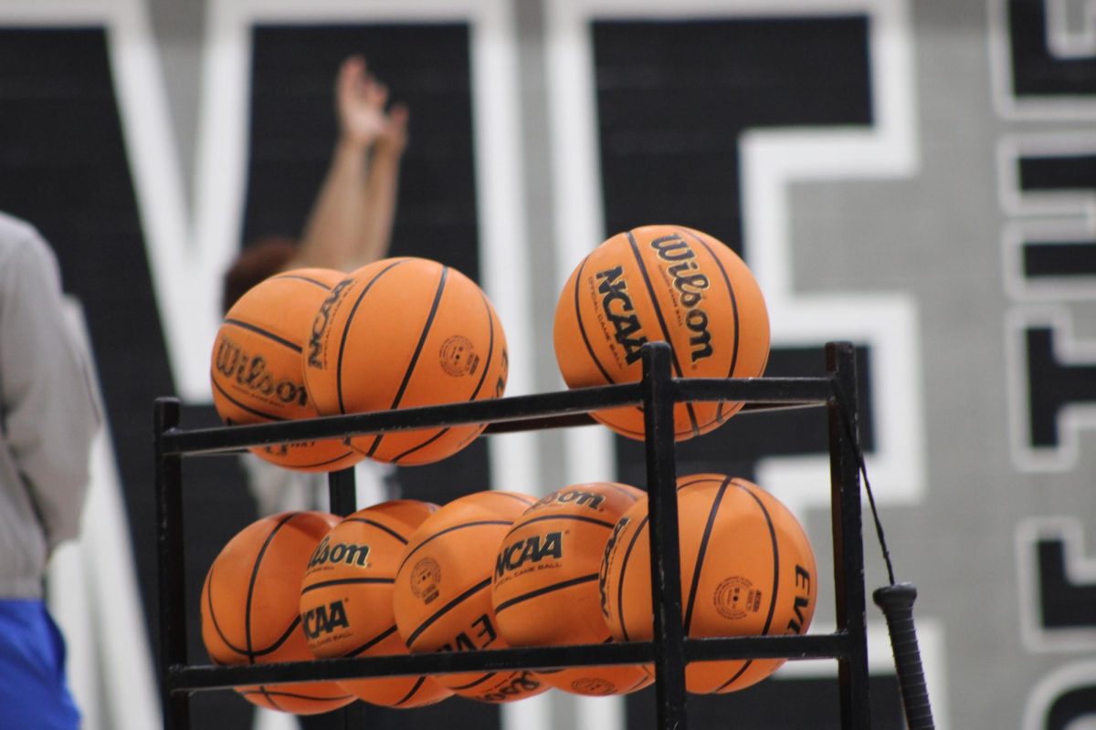 New Season, New Energy: Boys Basketball Ready to Tip Off